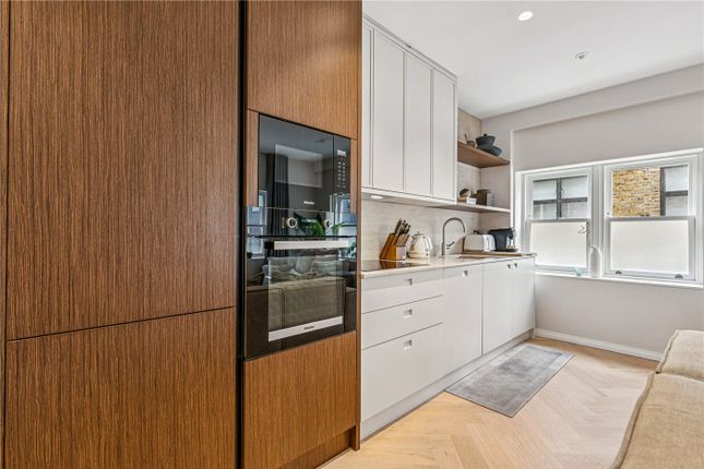 Flat 5, 18, Stukeley Street, London photo 4