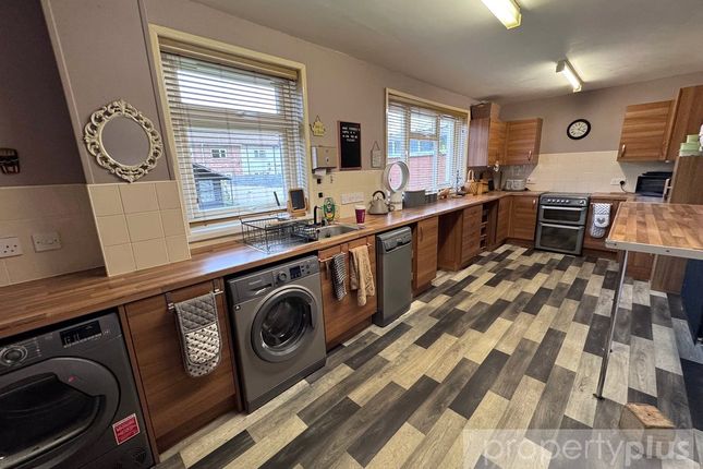 27, Marshfield Road, Rhondda Cynon Taff photo 2