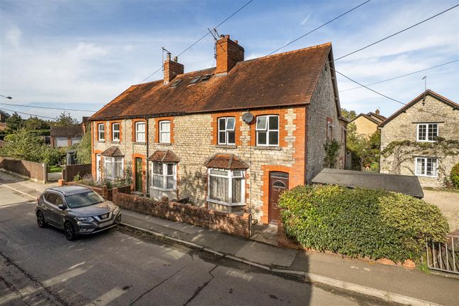 3-bed terraced on Hillmarton, Hazzards Hill, Warminster, £225,000