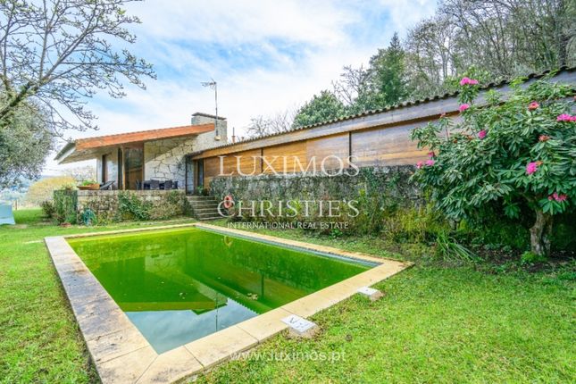 Villa for sale in Freixieiro De Soutelo, 4925, Portugal