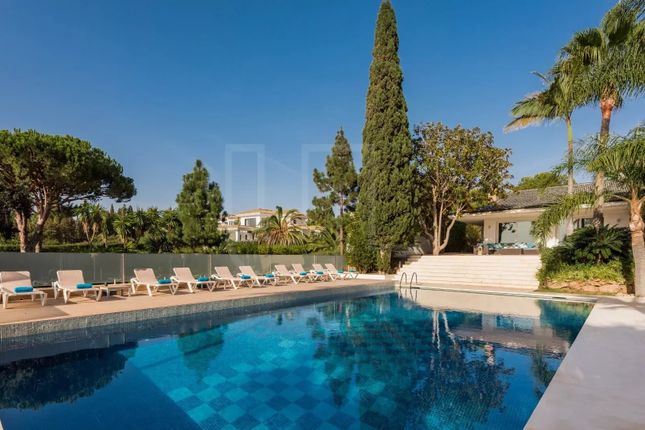 Villa for sale in Marbella East, 29600, Spain