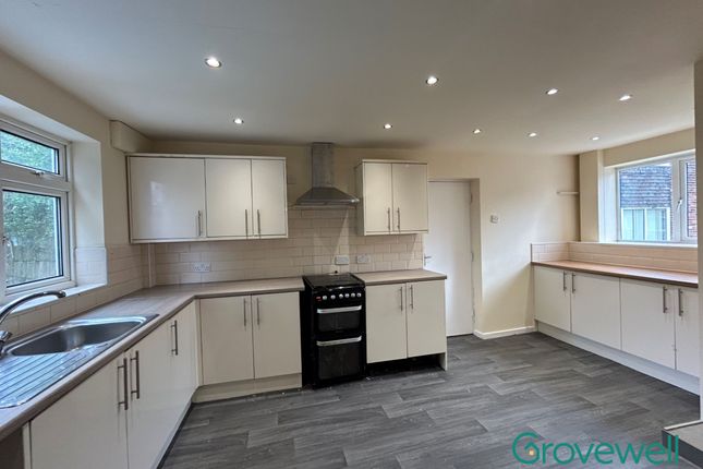 10 Peak Avenue, Manchester photo 4