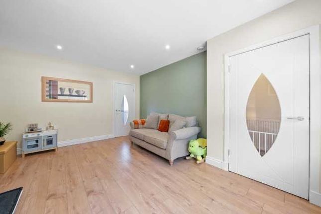59 Bideford Crescent, Glasgow photo 5