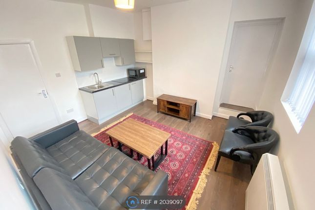 Thumbnail Flat to rent in Near Camden Canal, London