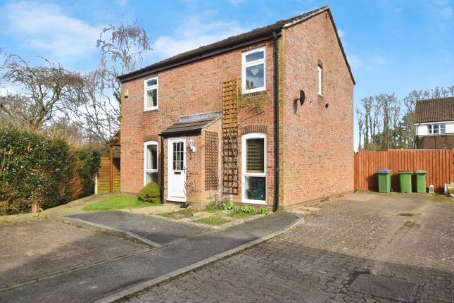 2 bed property for rent in Henderson Way, Horsham RH12