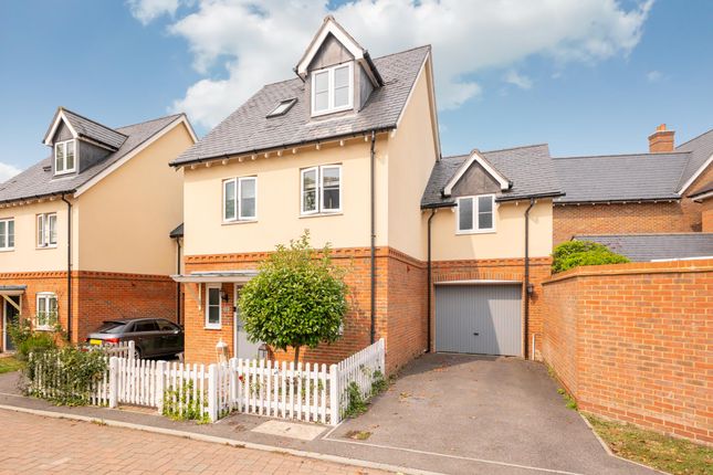 Thumbnail Detached house for sale in Cheesmer Way, Horsham