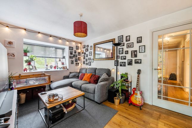 Flat 11, Radnor House,, Rembrandt Way, Berkshire photo 4