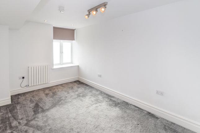 Flat 1, 6, Charles Street, Bradford photo 5