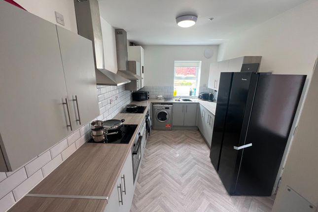 011 Victoria Road, Room 5, Doncaster photo 5