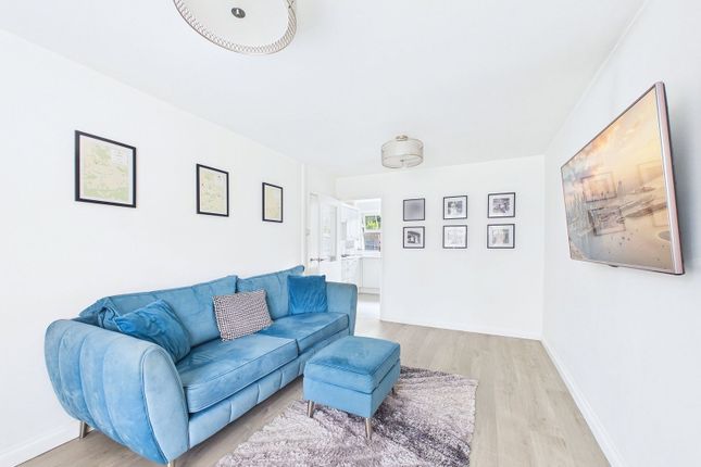 Windmill Drive, Rickmansworth photo 2
