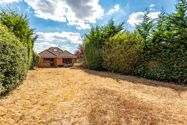 3 bed bungalow for sale in Cambridge Road, Crowthorne, Berkshire RG45