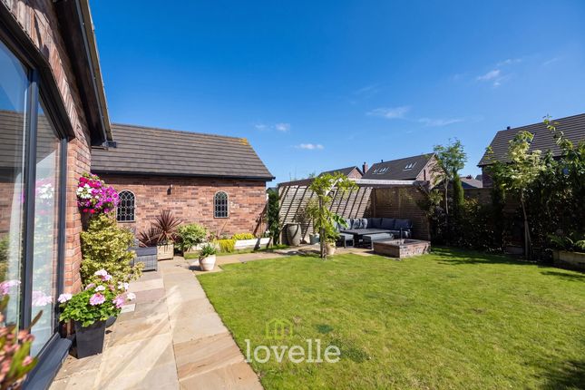 8 Molinari Avenue, Grimsby photo 4