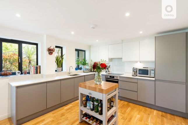 Flat 2, Kemptown House, 72 Carlton Hill photo 4