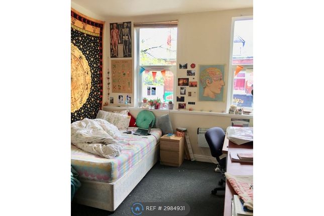 Flat, B High St Kings Heath, Birmingham photo 3