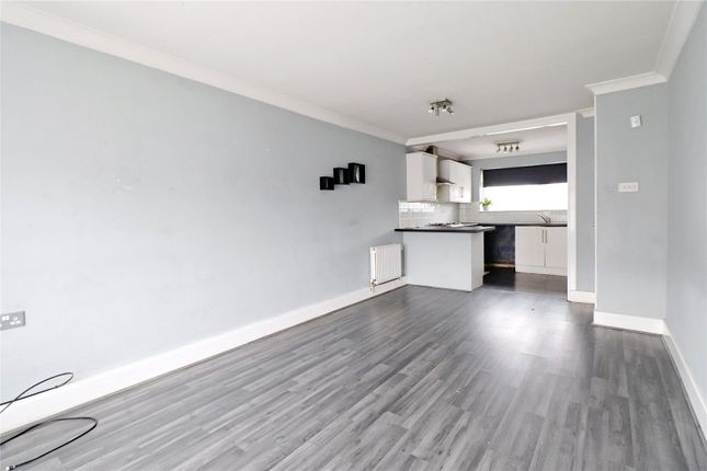 34, Bevis Close, Kent photo 2