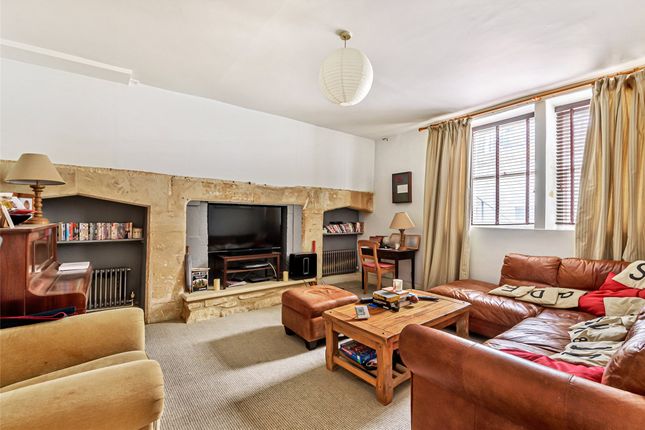 Thumbnail Flat for sale in Beaufort East, Bath, Somerset