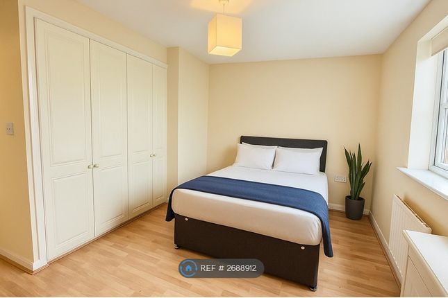 Top Floor Front Bedroom