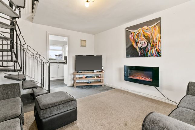 68, Hazel Avenue, West Dunbartonshire photo 2