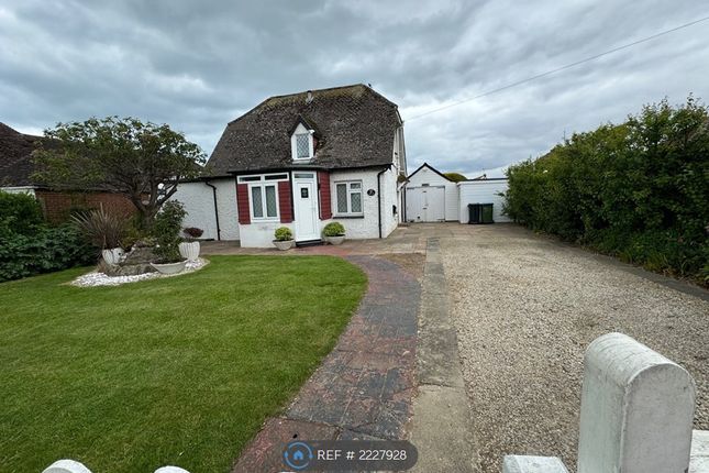 Detached house to rent in Ocean Drive, Ferring - Short Term Rental