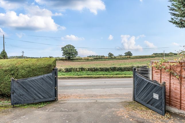 Denbury, Stourport-on-Severn photo 2