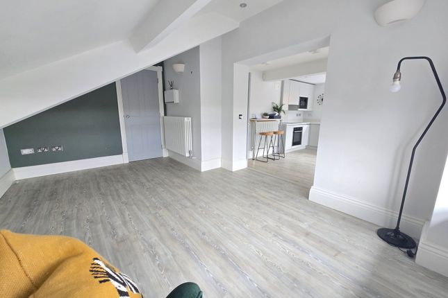 Apt 11, 2 Lawrence Road, Altrincham photo 4
