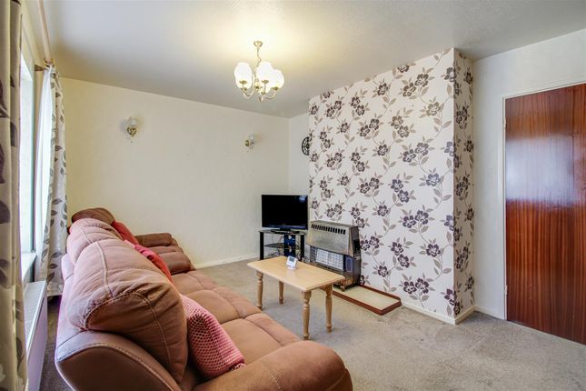 134, Partridge Crescent, Dewsbury photo 4