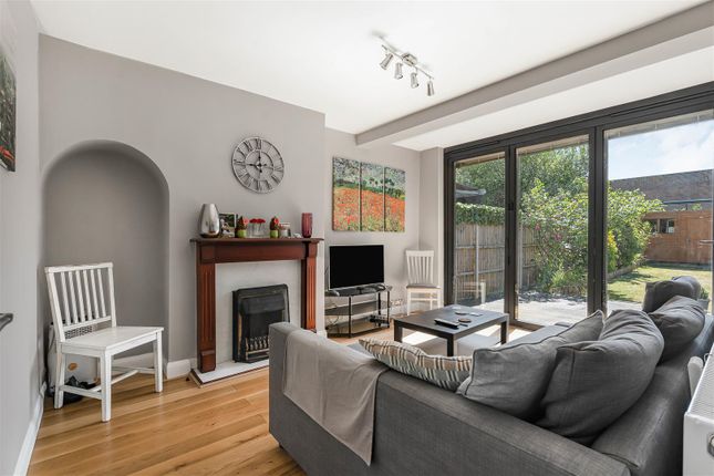 131, Wolsey Drive, Kingston Upon Thames photo 3