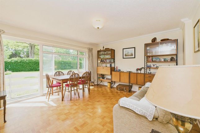 Flat for sale in Staines Road, Twickenham