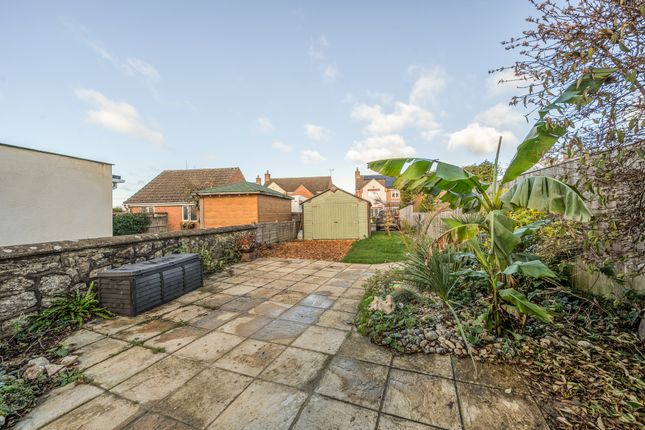 65, Pavenhill, Swindon photo 4