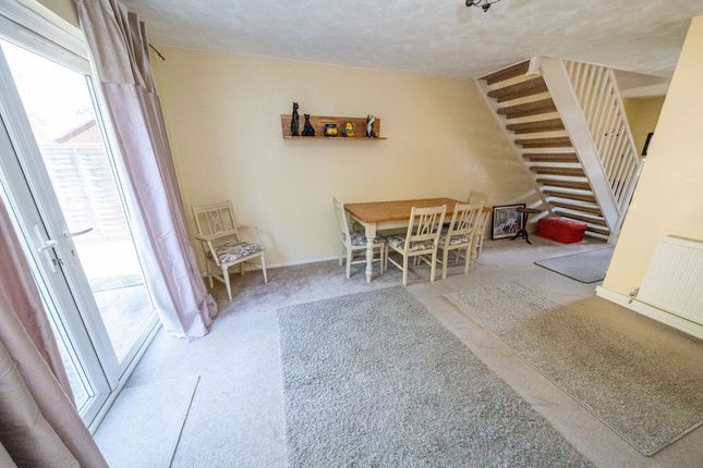 8, Amethyst Grove, Waterlooville photo 4