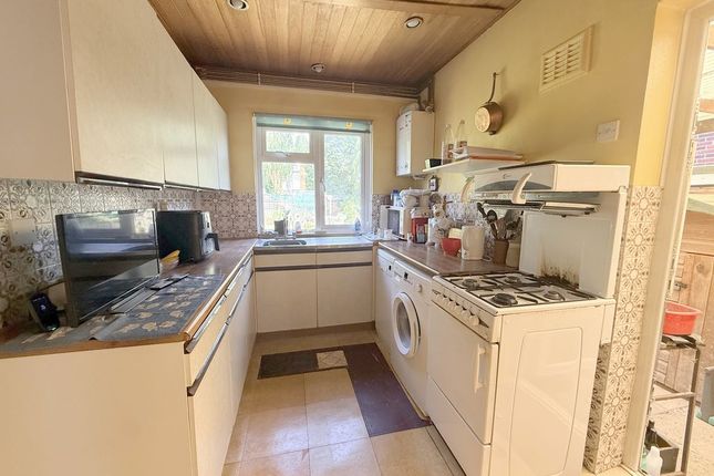 23, Tiverton Road, Potters Bar photo 2