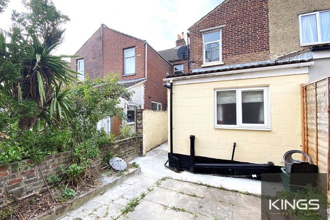 Terraced house to rent in Cleveland Road, Southsea