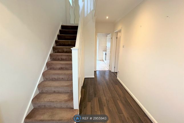 Ickenham Road, Ruislip photo 5