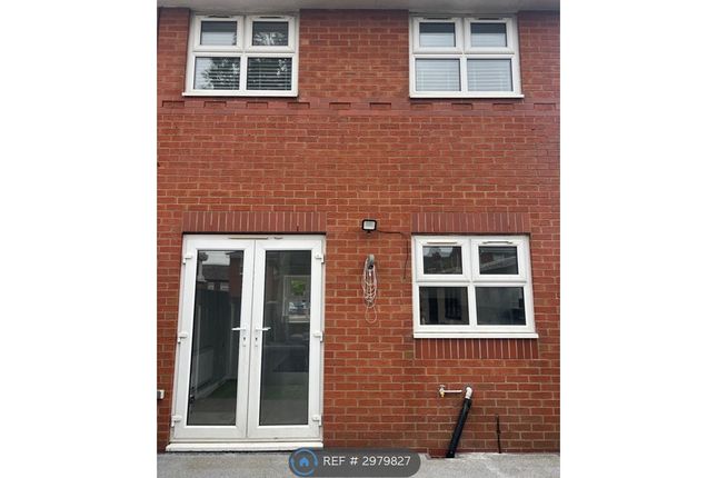 North Street, Ashton In Makerfield, Wigan photo 4