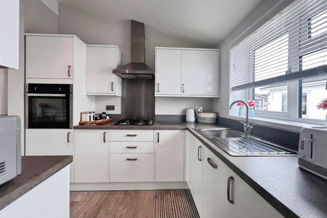 9, Ebrington Close, Worcestershire photo 2