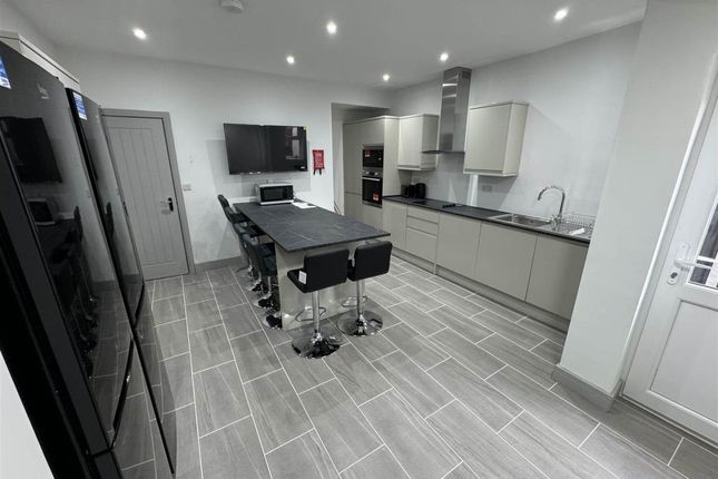 9U_Fcowsnkae-F-Ewo2Mqq