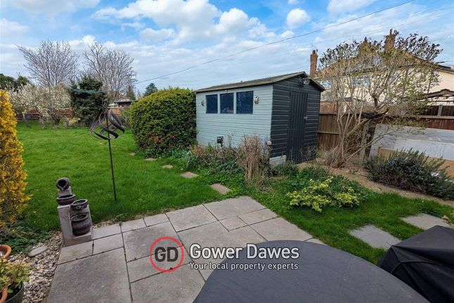 11, Keats Gardens, Tilbury photo 2