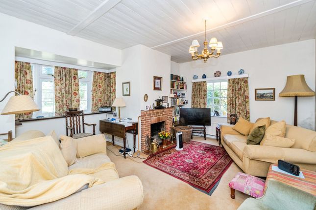 3 The Orchards,, Shrubbs Hill Road, Hampshire photo 2