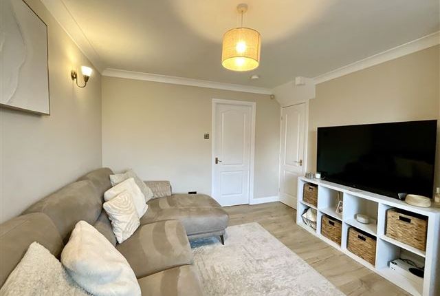 47, Birley Spa Drive, Sheffield photo 4