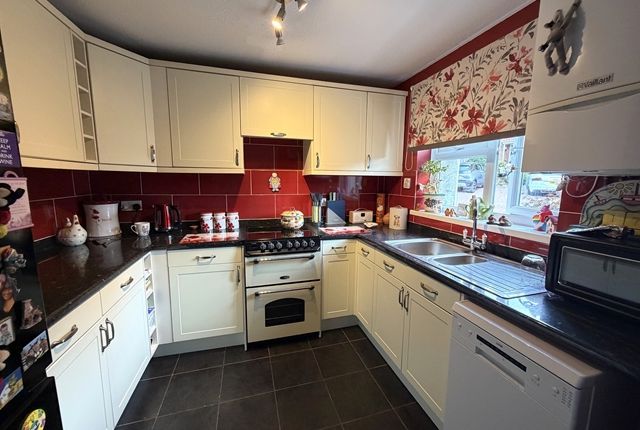 56, Brand Road Devon, Honiton photo 2