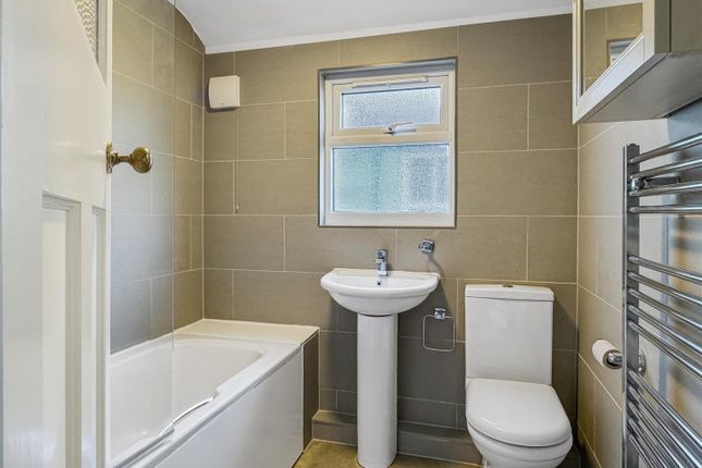 Terraced house for sale in Chedworth Street, Cambridge