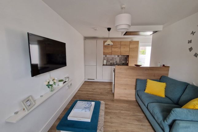 6, Dagmar Road, Exmouth photo 2