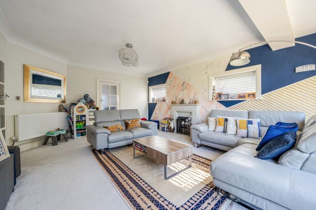 22, West Avenue, West Sussex photo 2