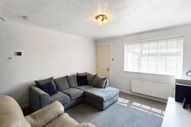 6, Edenbridge Drive, Manchester photo 4