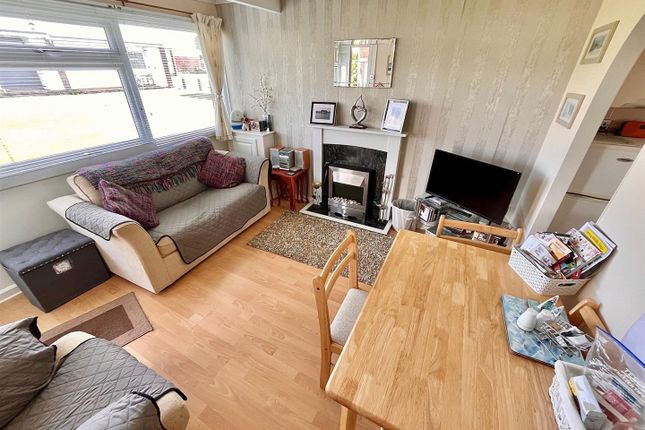 13 Sundowner Holiday park, Newport Road, Great Yarmouth photo 2