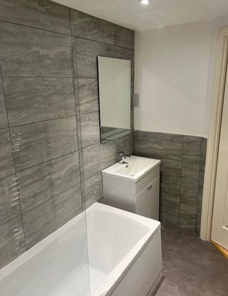 The Oaks,Apartment 5, Hampton Court Way, Widnes photo 4