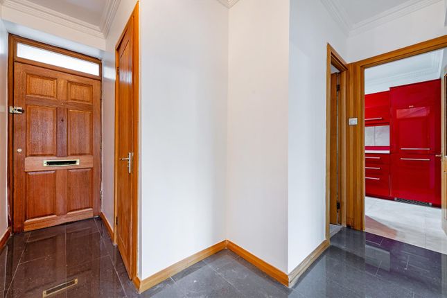 Flat for sale in Hilldrop Estate, London