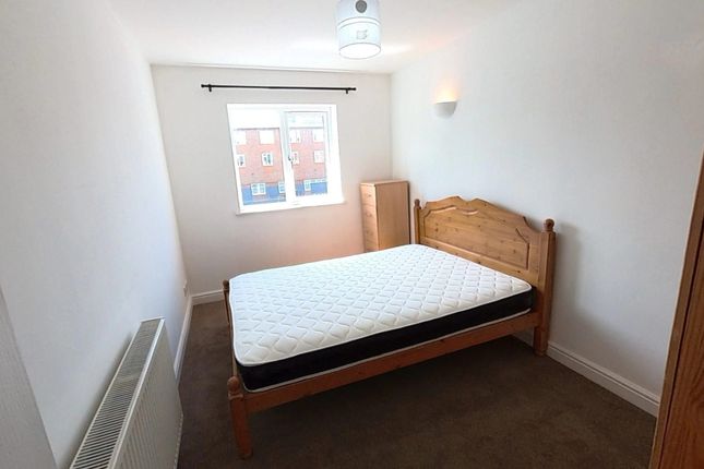 60a Hathersage Road, Manchester photo 3
