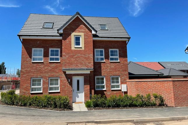 Thumbnail Property to rent in Fieldfare Way, Coventry