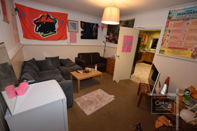 25, Sirdar Road, SOUTHAMPTON photo 3